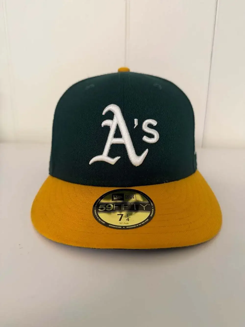 New Era 59FIFTY Oakland Athletics MLB Fitted Hat Size 7 1/4 Dark Green Gold